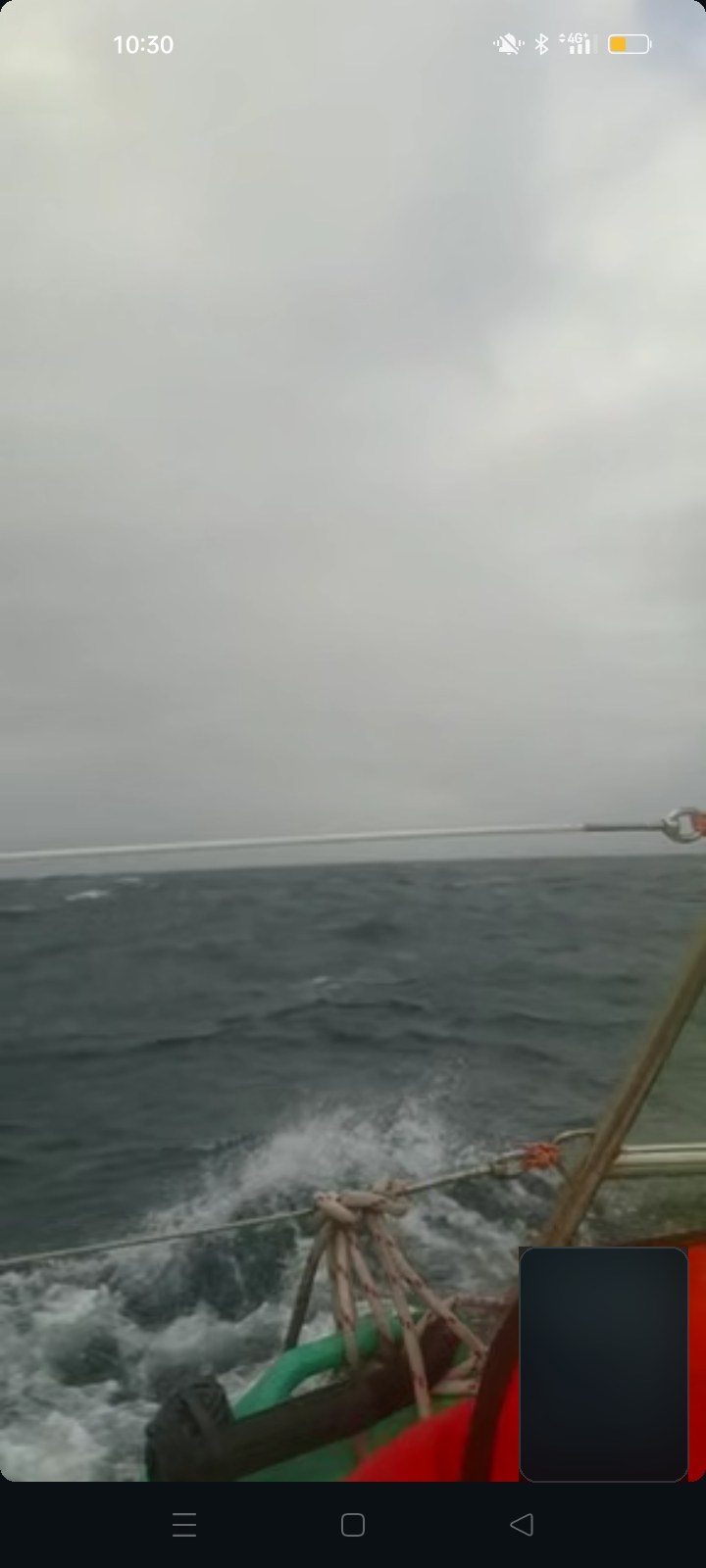 Rough sea from Auntjesse